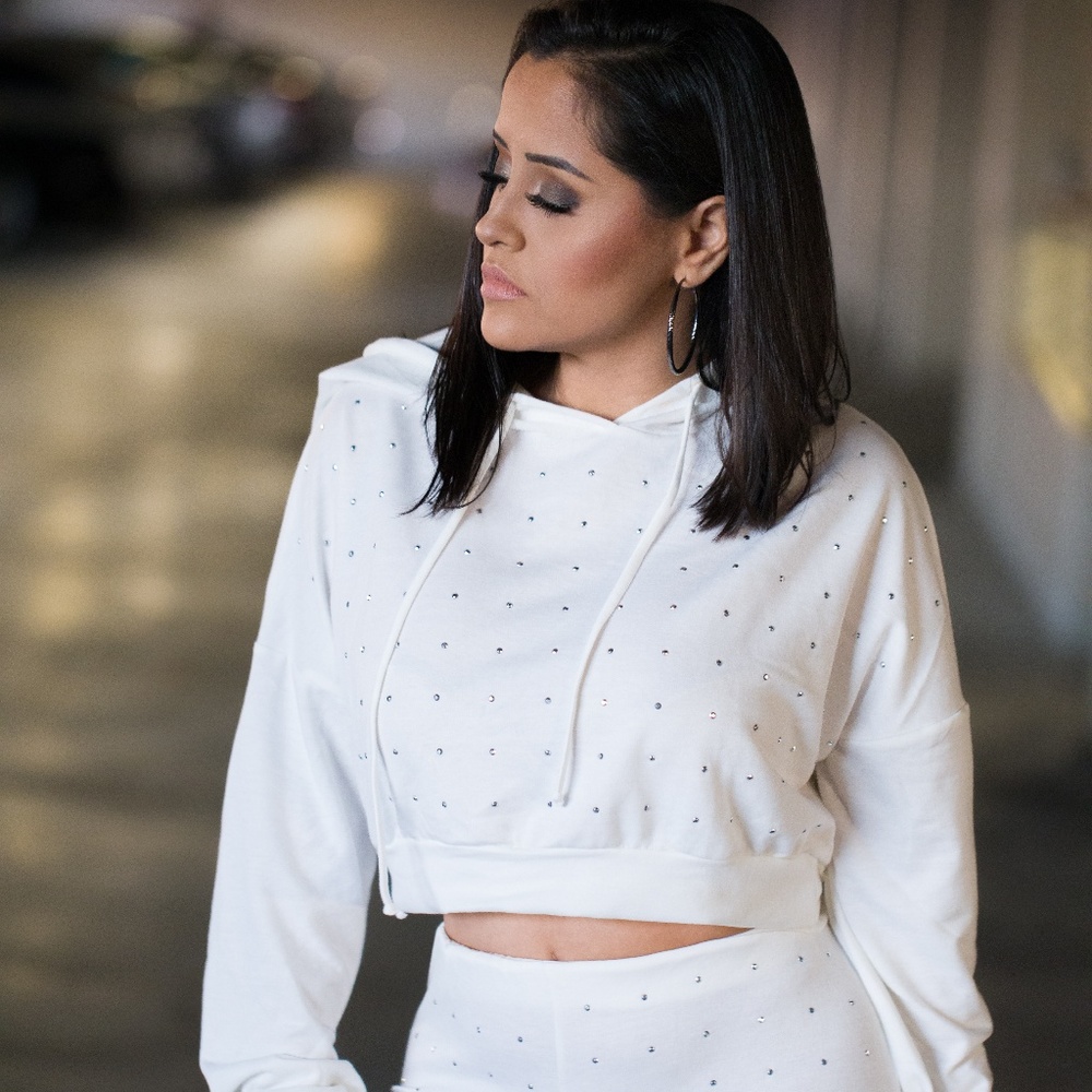 White Alexa Lounge-wear Set